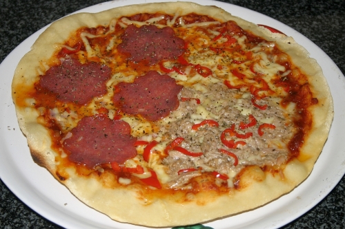 Pizza Thunfisch, Schinken, Salami, Pepperoni – Now or never!